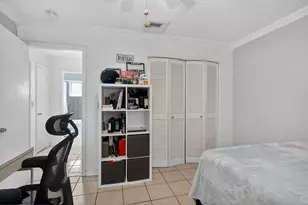 708 SW 7th Ave, Hallandale Beach, FL 33009 - Photo 13