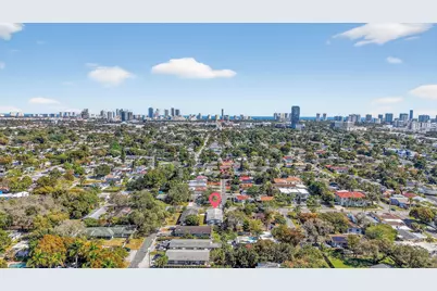 708 SW 7th Avenue, Hallandale Beach, FL 33009 - Photo 37