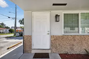 708 SW 7th Ave, Hallandale Beach, FL 33009 - Photo 5
