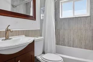 708 SW 7th Ave, Hallandale Beach, FL 33009 - Photo 19