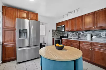 708 SW 7th Avenue, Hallandale Beach, FL 33009 - Photo 1