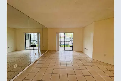 20681 NE 4th Place #105, Miami, FL 33179 - Photo 9