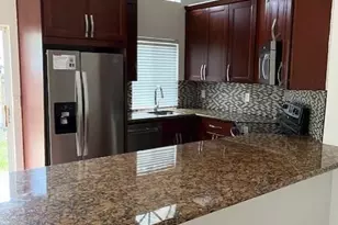 1311 Seagrape Cir, Weston, FL 33326 - Photo 7