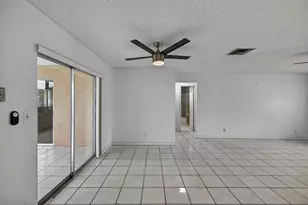 8104 NW 94th Ave, Tamarac, FL 33321 - Photo 15