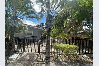 740 NE 37th Street #B, Oakland Park, FL 33334 - Photo 1