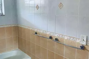 1750 W 46th St, Hialeah, FL 33012 - Photo 21