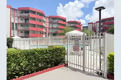1750 W 46th Street #222, Hialeah, FL 33012 - Photo 33