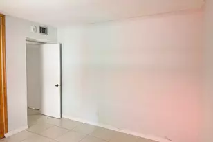 1750 W 46th St, Hialeah, FL 33012 - Photo 25