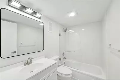 1000 Saint Charles Place #305, Pembroke Pines, FL 33026 - Photo 21