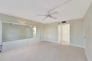 1000 St Charles Pl, Pembroke Pines, FL 33026 - Photo 9