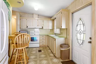 18007 Huapi Bay, Boynton Beach, FL 33436 - Photo 3