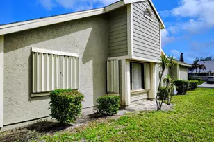 1501 SE Dewberry Ct, Port Saint Lucie, FL 34952 - Photo 3