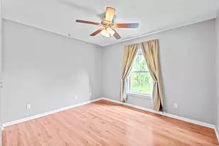 1025 SW Spataro Ave, Port Saint Lucie, FL 34953 - Photo 13