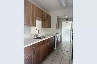7860 NW 50th Street #305, Lauderhill, FL 33351 - Photo 7