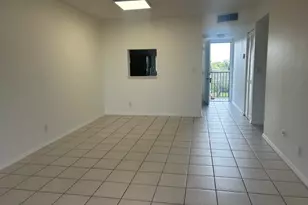 7860 NW 50th St, Lauderhill, FL 33351 - Photo 3