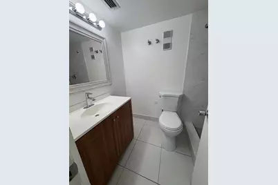 7860 NW 50th Street #305, Lauderhill, FL 33351 - Photo 5