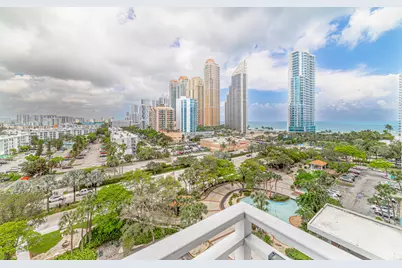 210 174th Street #1110, Sunny Isles Beach, FL 33160 - Photo 5