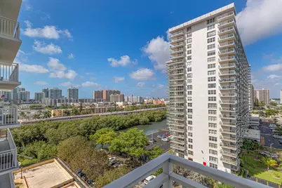210 174th Street #1110, Sunny Isles Beach, FL 33160 - Photo 19