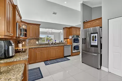 16323 NW 5th Street, Pembroke Pines, FL 33028 - Photo 19