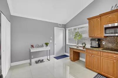 16323 NW 5th Street, Pembroke Pines, FL 33028 - Photo 17