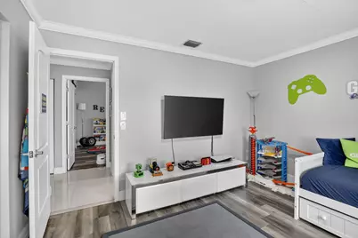 16323 NW 5th Street, Pembroke Pines, FL 33028 - Photo 33