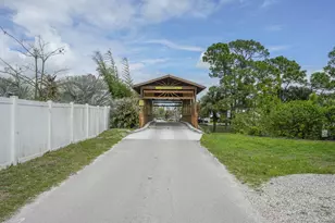 1341 SW Evergreen Ln, Palm City, FL 34990 - Photo 37