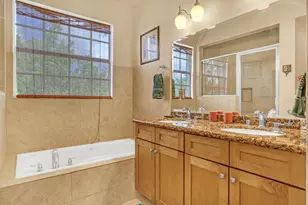 2560 NE 11th St, Pompano Beach, FL 33062 - Photo 11