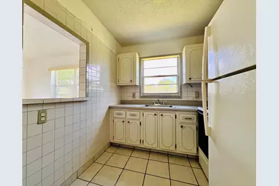 141 Sussex H, West Palm Beach, FL 33417 - Photo 3