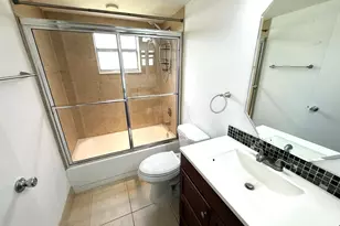 586 Normandy, Delray Beach, FL 33484 - Photo 9