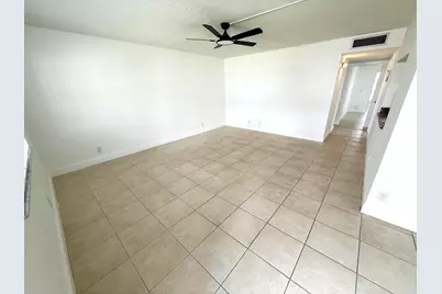 586 Normandy M #586, Delray Beach, FL 33484 - Photo 3