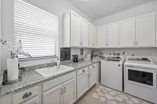 9368 Cantal Cir E, Parkland, FL 33076 - Photo 37