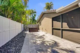 2750 NE 45th St, Lighthouse Point, FL 33064 - Photo 47