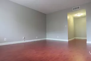193 Lakeview Dr, Weston, FL 33326 - Photo 9