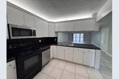 193 Lakeview Drive #205, Weston, FL 33326 - Photo 5
