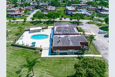 12022 W Greenway Drive #204, Royal Palm Beach, FL 33411 - Photo 5