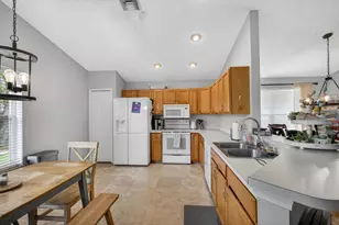 2050 Normandy Cir, West Palm Beach, FL 33409 - Photo 19