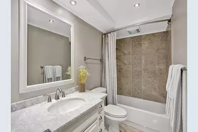 9020 Sunrise Lakes Boulevard #201, Sunrise, FL 33322 - Photo 21