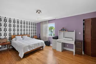 928 NE 27th Ave, Hallandale Beach, FL 33009 - Photo 13