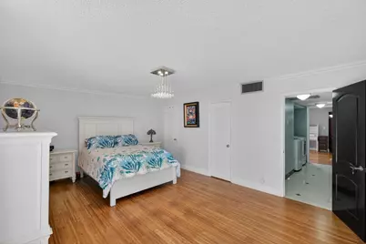 928 NE 27th Avenue, Hallandale Beach, FL 33009 - Photo 29