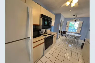 6768 N 10th Avenue N #303, Lake Worth, FL 33467 - Photo 17