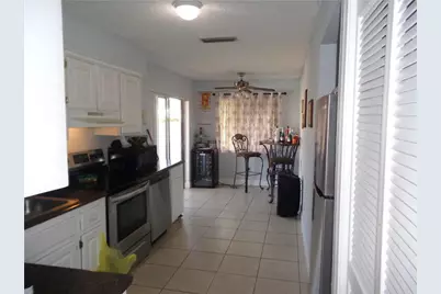 9571 Sunset Strip, Sunrise, FL 33322 - Photo 5