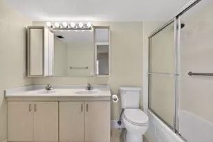 3203 Portofino Point, Coconut Creek, FL 33066 - Photo 23