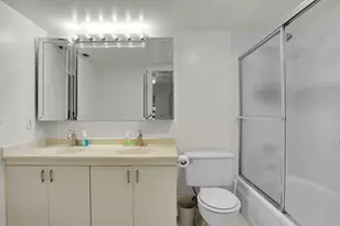 4701 Martinique Dr, Coconut Creek, FL 33066 - Photo 25