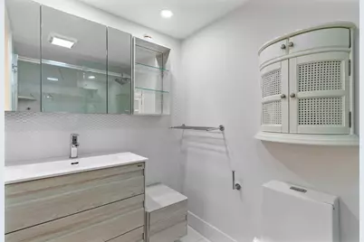 3499 Oaks Way #806, Pompano Beach, FL 33069 - Photo 7