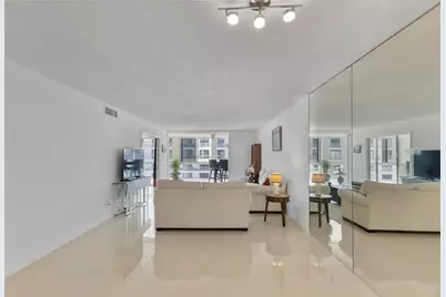 3100 NE 49th Street #1008, Fort Lauderdale, FL 33308 - Photo 11