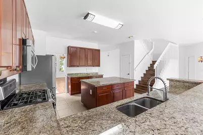 19389 SW 64th Street, Pembroke Pines, FL 33332 - Photo 7