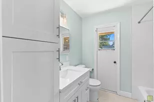 260 Lake Dr, Coconut Creek, FL 33066 - Photo 27