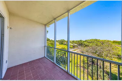 3600 Oaks Clubhouse Drive #501, Pompano Beach, FL 33069 - Photo 21