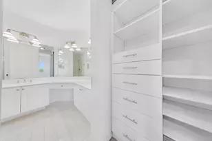 3600 Oaks Clubhouse Dr, Pompano Beach, FL 33069 - Photo 15