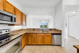 3600 Oaks Clubhouse Dr, Pompano Beach, FL 33069 - Photo 3